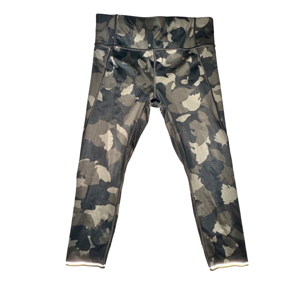 Athleta Run Free Camo 7/8 Tight Womens Size LP Petite Green High Rise Zip Pocket